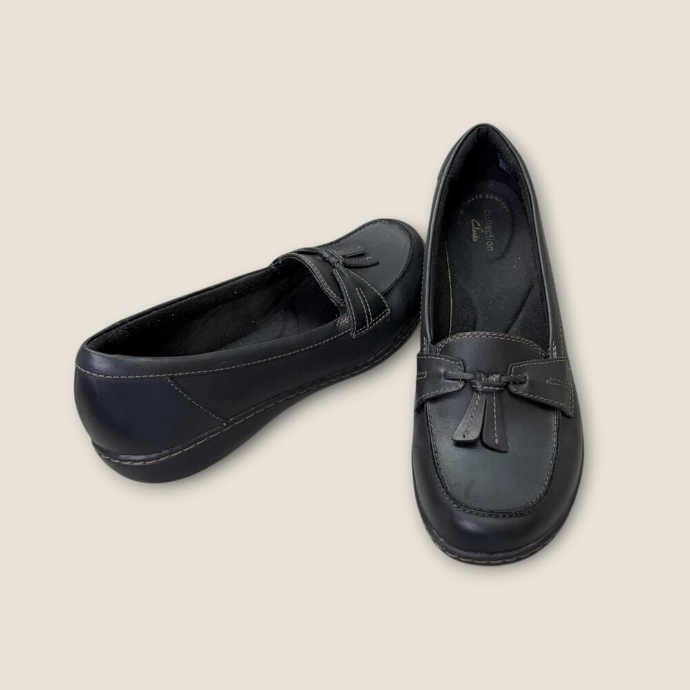 Clarks Collection Women 9.5M Black Leather Loafer Comfort Shoes Walking Slip On